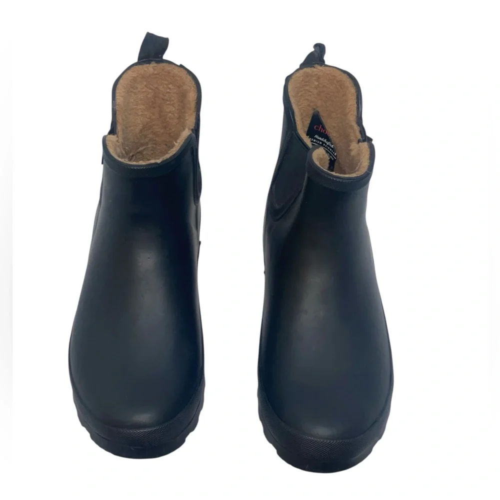 Chooka premium crafted Chelsea Waterproof, faux fur lined boots size US 9. GUC